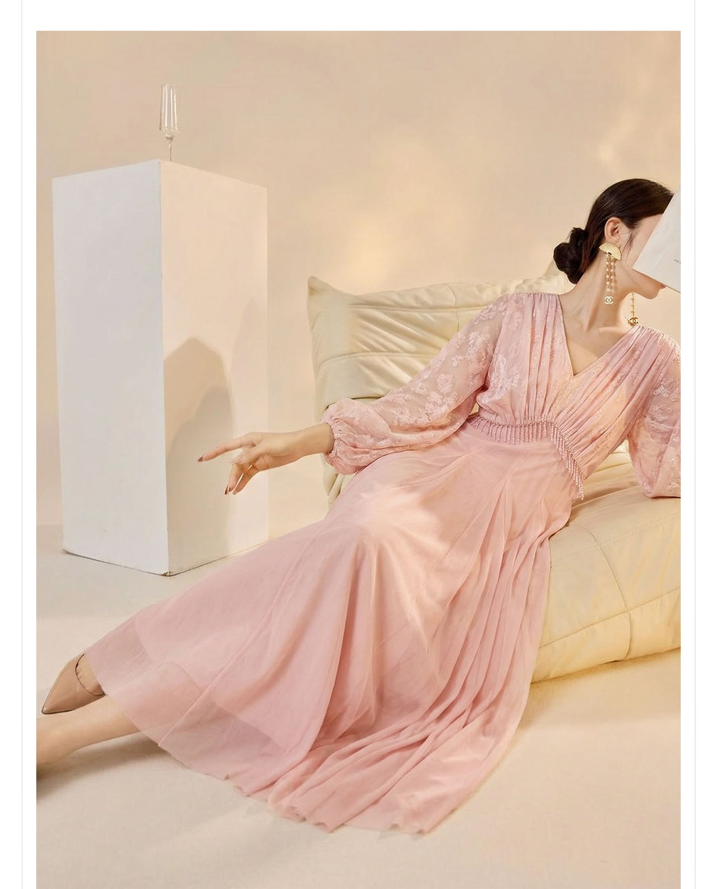 Đầm maxi nữ cổ V tay dài phong cách Trung Quốc mới, thiết kế thắt eo, dáng suông nhẹ — màu hồng chi tiết 2