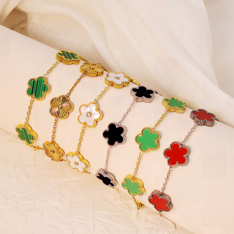 Cross-Border Hot Selling Titanium Steel Golden Clover Bracelet for Women European and American Style Fashion Simple Light Luxury Five-Leaf Clover Forest