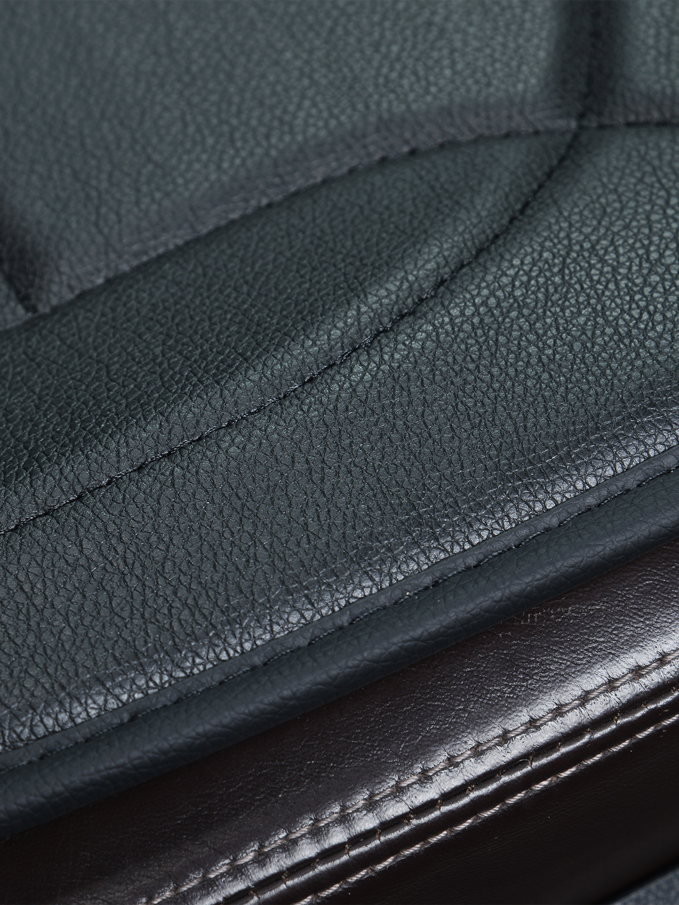 Four Seasons General Motors Cushion Tie-free Non-slip Cushion Comfortable Breathable Car Cushion Wholesale Foreign Trade temu Wholesale