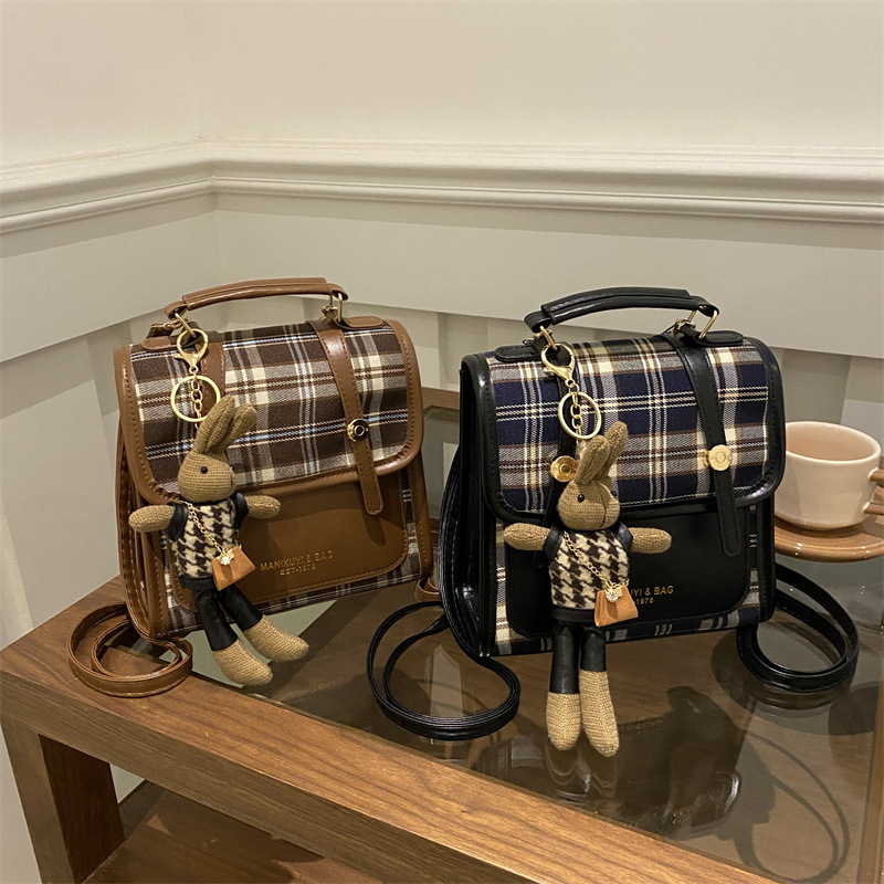 2025春季新款时尚手提包学生大容量小众小背包简约休闲双肩包包女