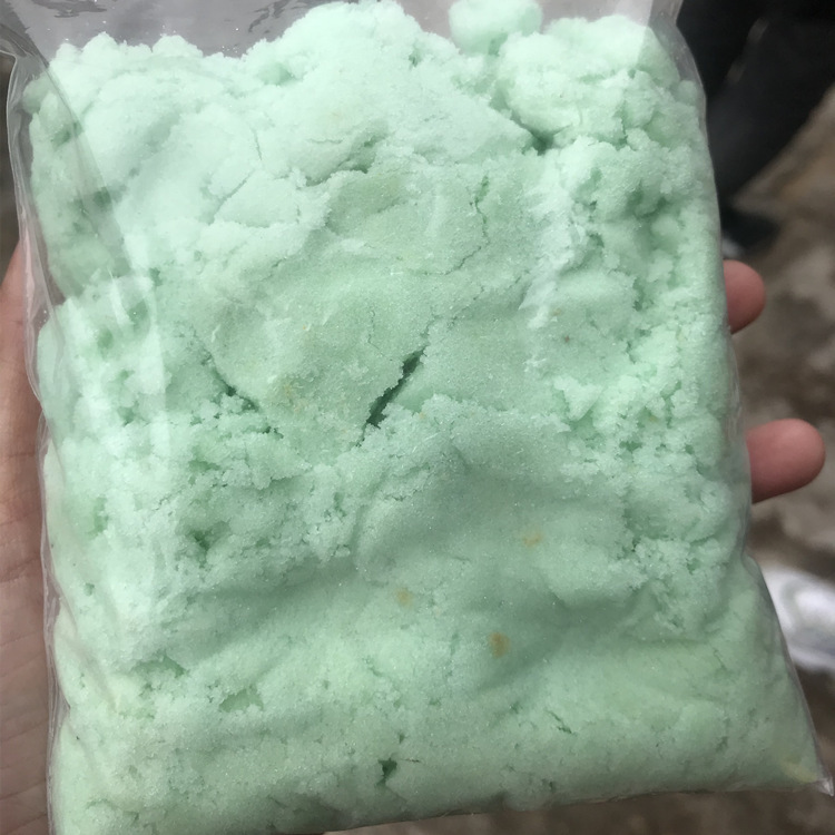 广西绿矾硫酸亚铁 水处理用农用绿矾 工业级七水硫酸亚铁现货供应