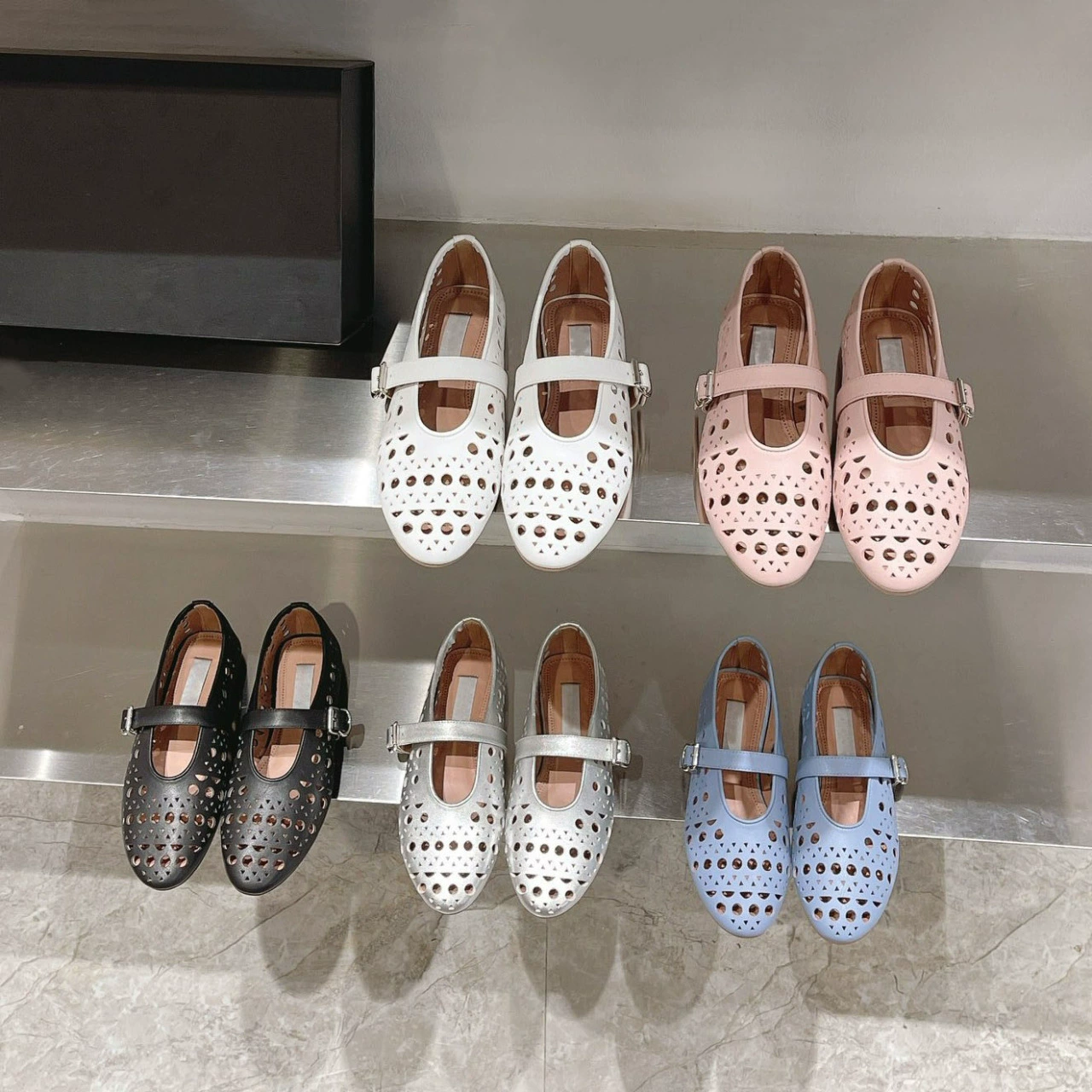 Французская академия ветра полые плоские круглые туфли Mary Jen Single Shoes 2024 Летняя мода светло-рот удобные одиночные туфли оптом