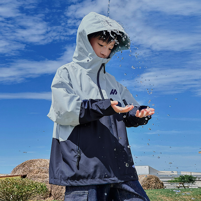 2025秋季拼接色户外登山儿童冲锋衣 熊猫圆圆防风防水男童外套|undefined