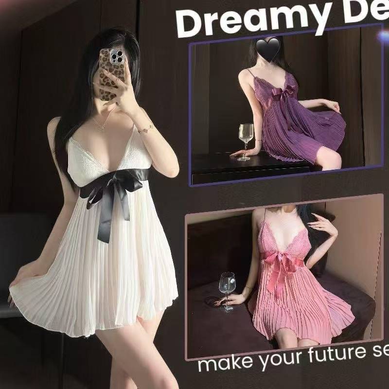 French-Style Sexy Nightgown, New Pure Desire Deep V-Neck Sweet Bow Retro Pleated Strap Dress, Home Wear Women's Sleepwear French-Style Sexy Nightgown, New Pure Desire Deep V-Neck Sweet Bow Retro Pleated Strap Dress, Home Wear Women's Sleepwear