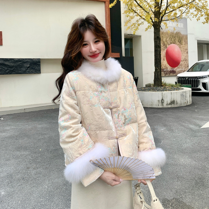 New Chinese Style Classical National Style down Jacket for Women Winter New Sequin Embroidered Fox Fur White Duck down Retro Jacket