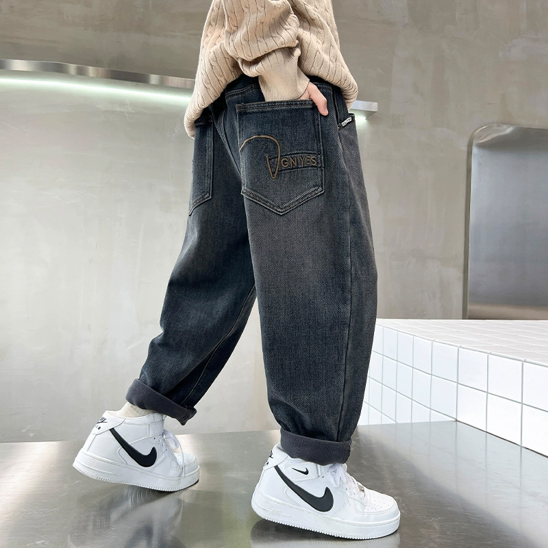 男の子ジーンズ春服 2025 新しい子供パンツ中大型子供のズボンカジュアルスポーツパンツ男の子レタートレンド|undefined