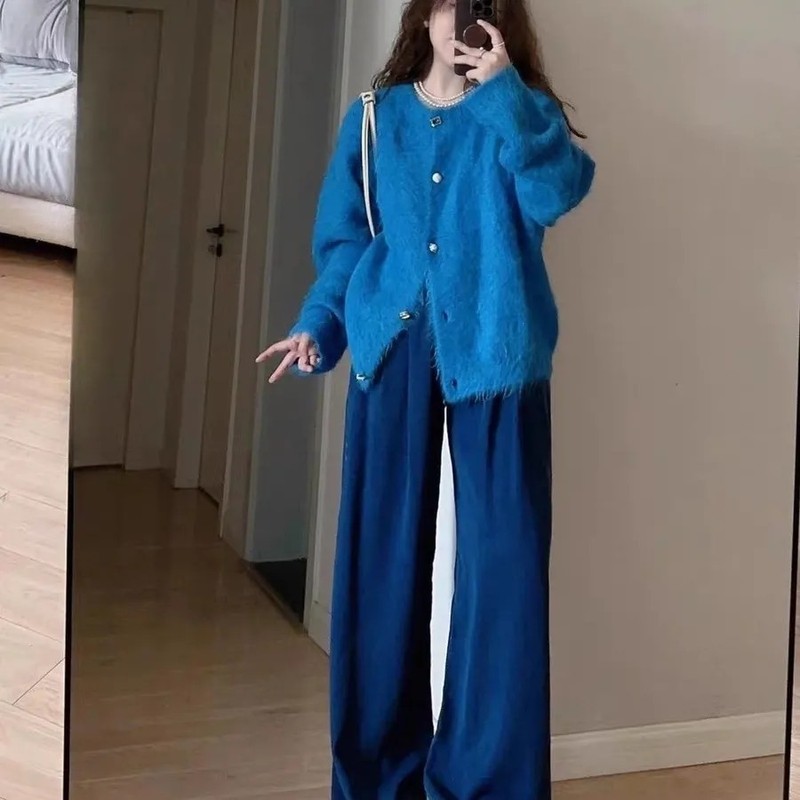 工厂批发韩版高级感软糯克莱因蓝色针织开衫机能风辣妹长袖时尚毛|undefined