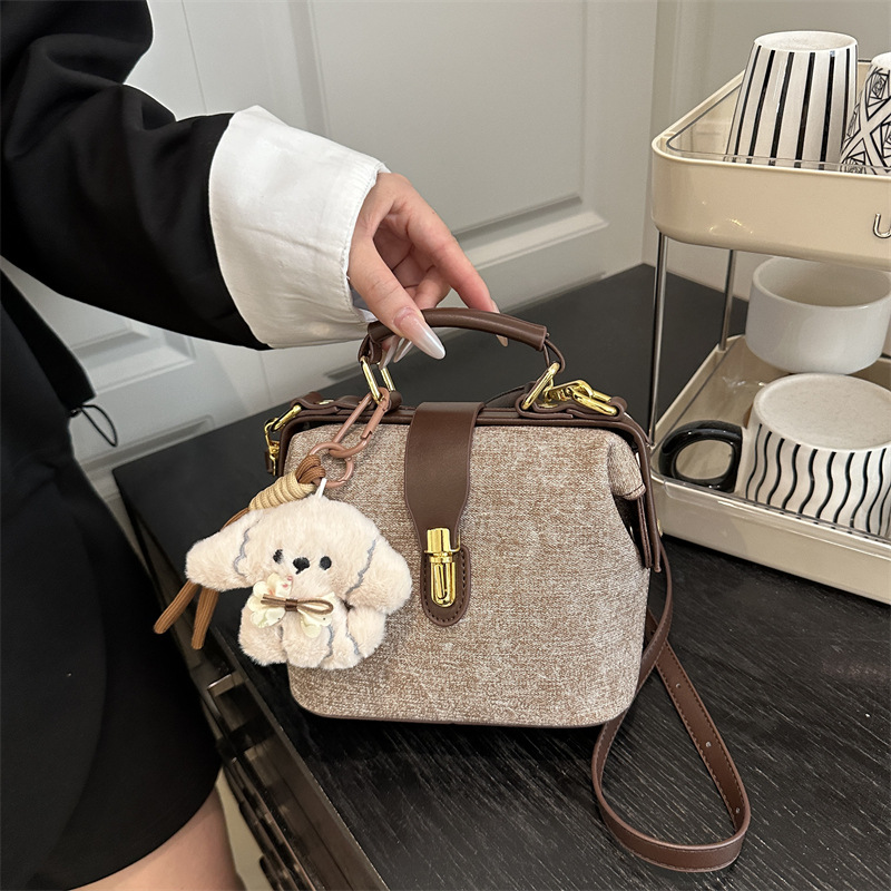 PU Leather Vintage Chinese Style Large Capacity Grained Cowhide Shoulder Crossbody Doctor Bag Women's Bucket Bag - Thumbnail 2