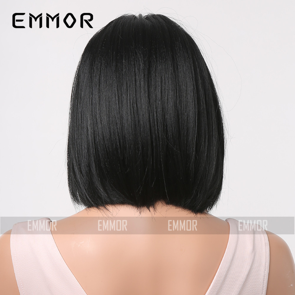 Peluca de estilo europeo y americano cabello corto para mujer verano nueva moda negro cabeza de onda natural cubierta de cabeza completa cubierta de peluca ligera reductora de edad