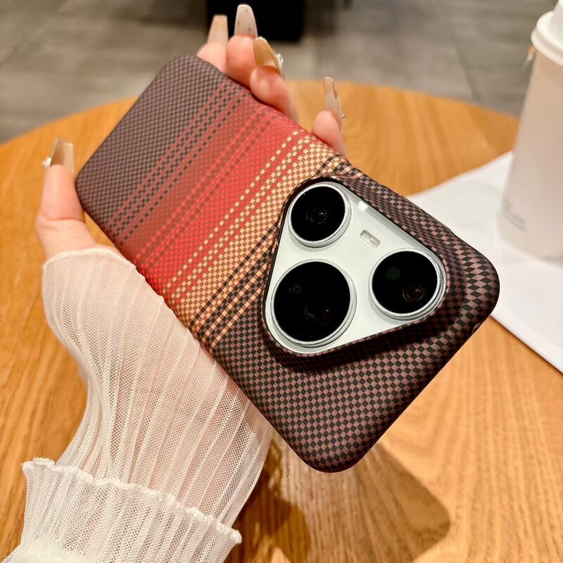 Suitable for Huawei Mate80Pro Kevlar Magnetic Charging Phone Case Pura90Pro Carbon Fiber Pattern 80 Protective Case