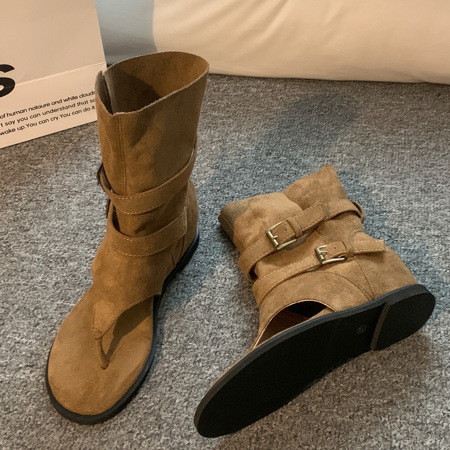 2026 primavera y verano nuevo estilo retrógrado de moda francesa falda versátil slippery ventilable mujer sandalias de pila