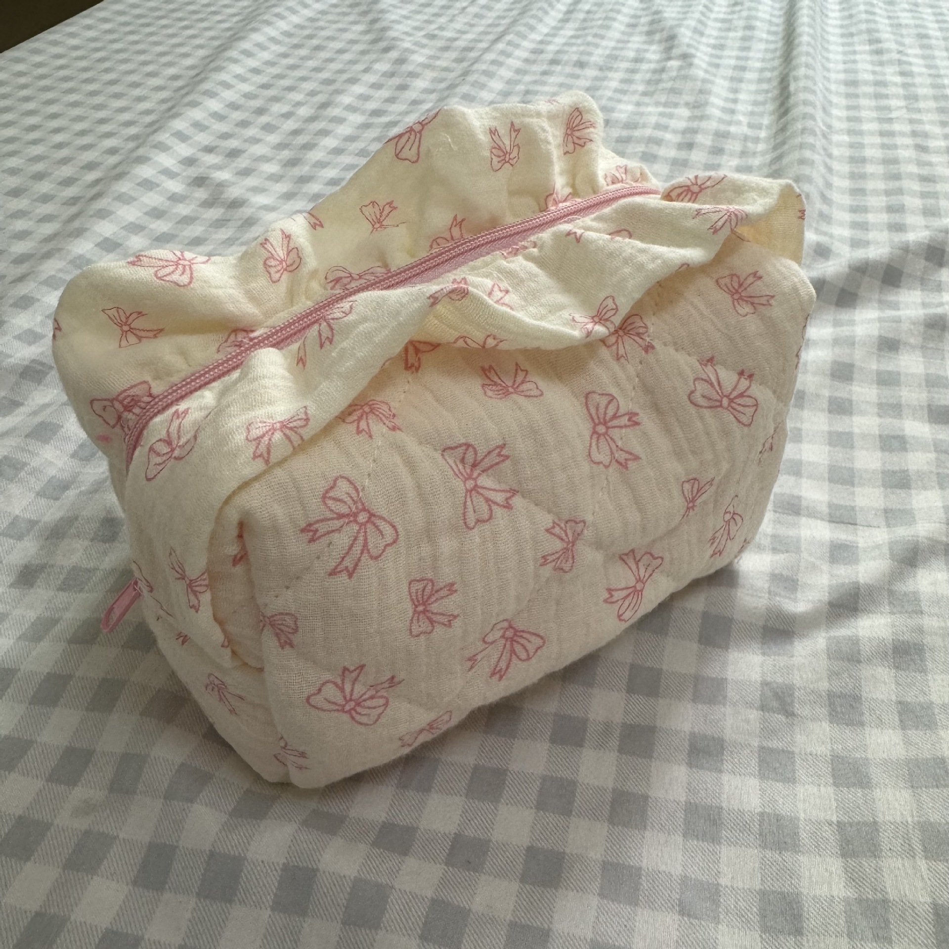 Cute, Basic Style Cute Basic Flower Bow Knot Cloth Square Makeup Bags