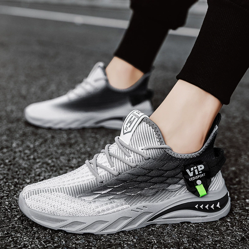 2024 мужская обувь летняя дышащая сетчатая обувь дикая повседневная беговая мягкая подошва мужская повышая черная спортивная обувь