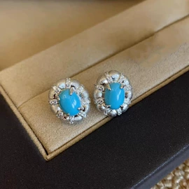 戒指;项链;耳钉