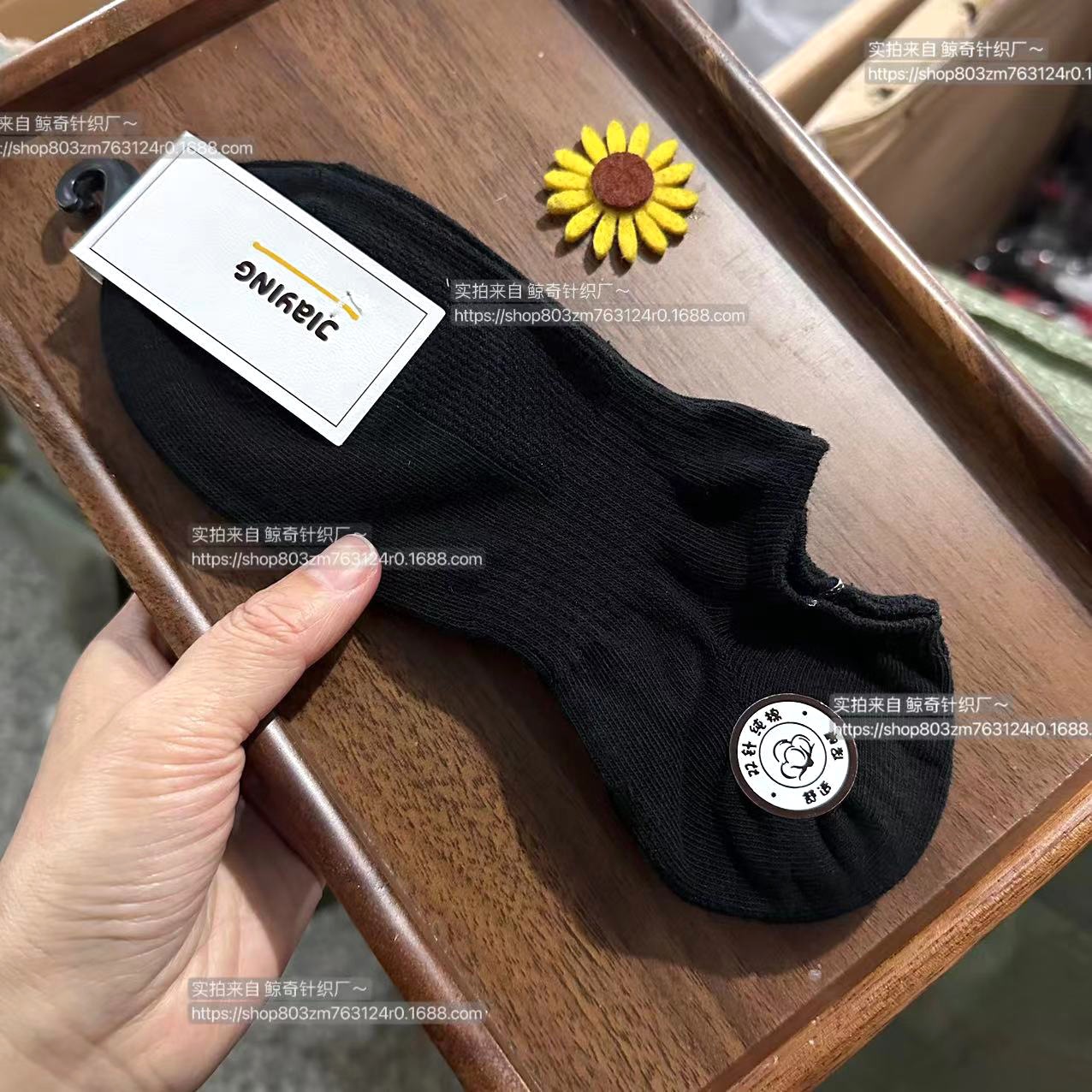 Suministro de calcetines de barco para hombre, calcetines poco profundos que absorben el sudor y desodorizantes, calcetines de algodón bajos japoneses blancos de primavera y verano, calcetines finos de algodón para niñas