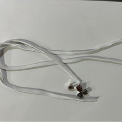 ストラップなしで靴ひもをたたいて出荷しない