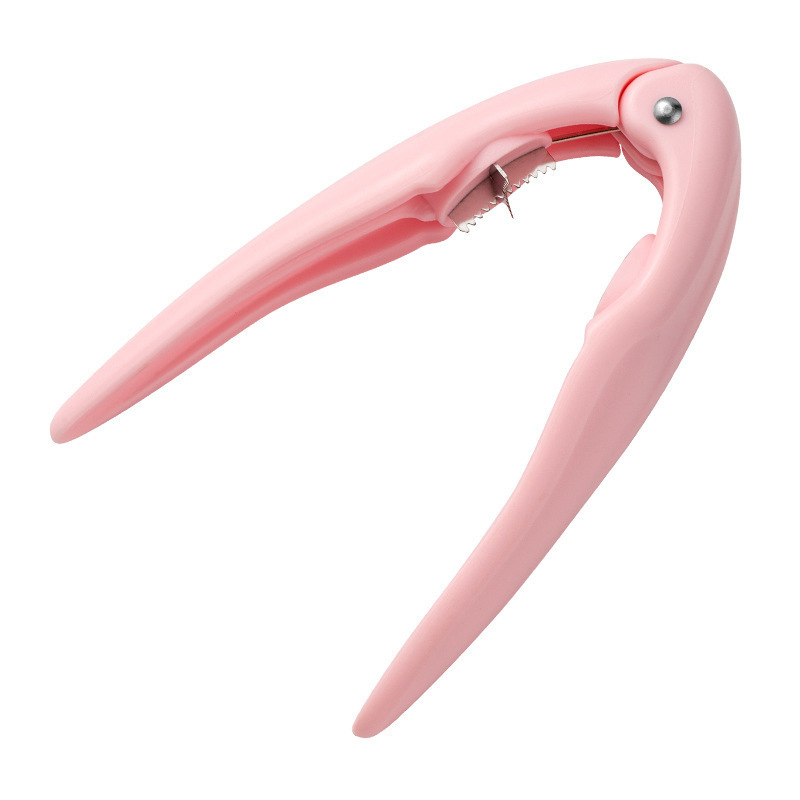 栗の口を開けて栗の神器を剥ぎ取って栗のクリップを剥ぎ取って殻の神器を開けます。|undefined
