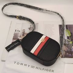 湯家の原単さんのBags斜めショルダーバッグは色の黒と赤と白の経典の女性カバンの肩ベルトのシングル肩にぶつかります。