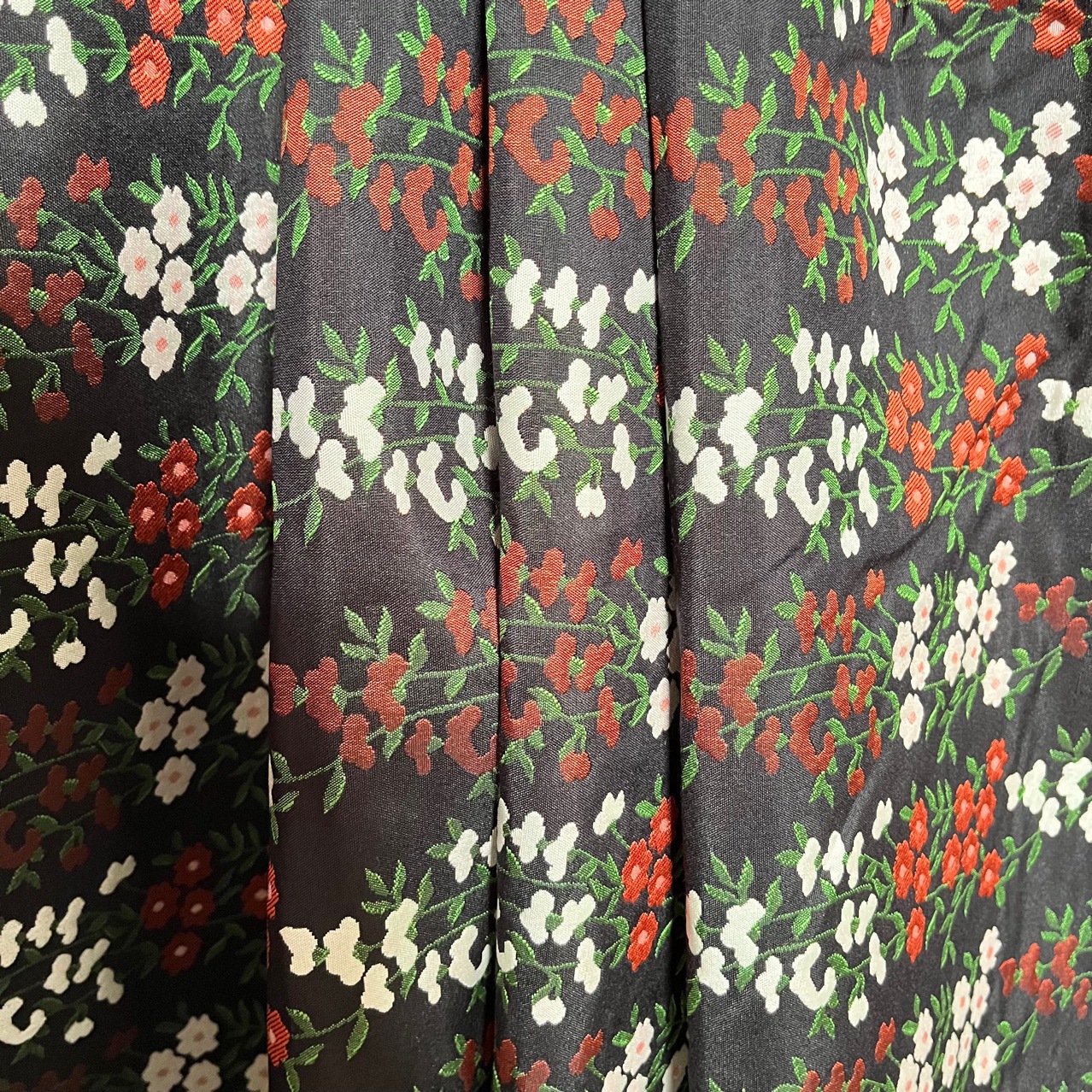 厂家直营现货色织提花面料花团锦簇童装礼服等