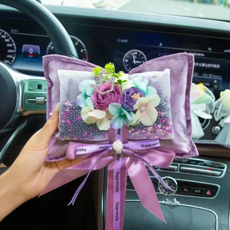 Car Interior Decoration with Dried Flowers and Bamboo Charcoal Bag, Dual-Use for Car and Home, Odor Removal and Formaldehyde Removal Ornament
