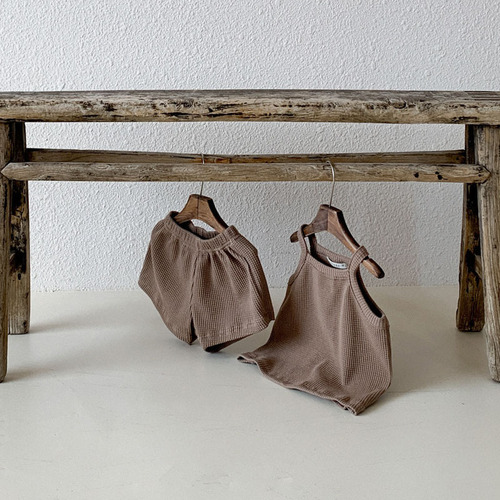 Korean version of ins children's clothing for infants and young children in summer thin cotton skin-friendly Bovge suspender shorts set for boys and girls