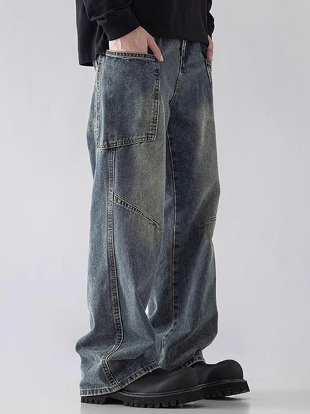 Loose straight jeans