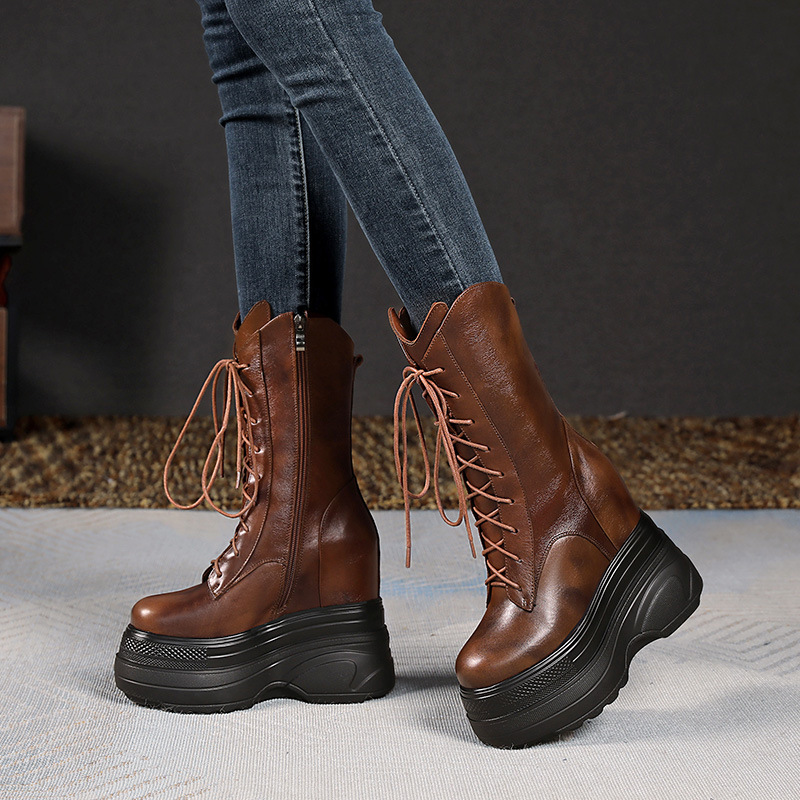 Boot nữ cổ trung đế dày tăng chiều cao 14 cm phong cách cổ điển — Lót nhung đen