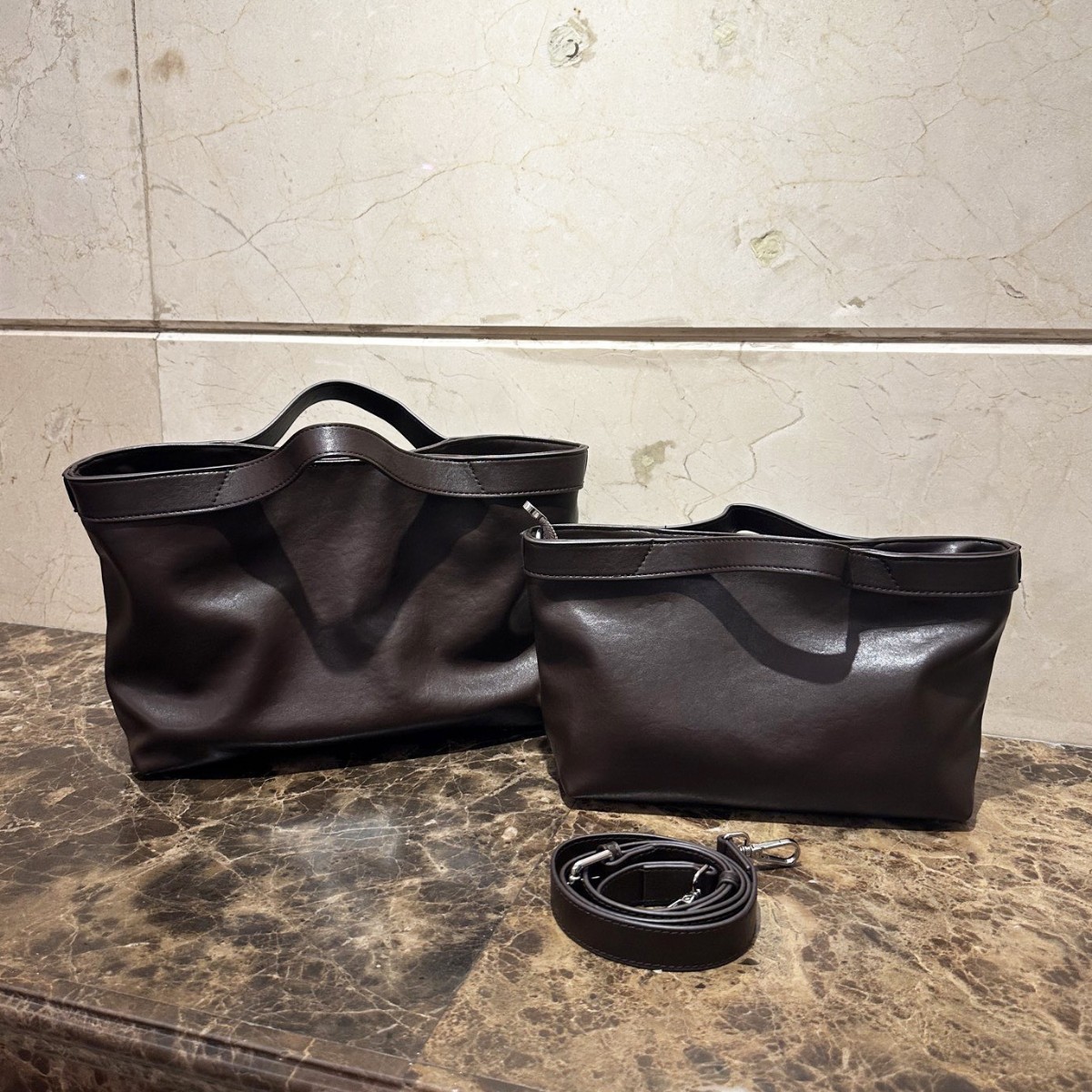 Minimalist Soft Leather Tote Bag For Women 2025 New Large Capacity Commuter Handbag Casual Crossbody Bag - Thumbnail 2