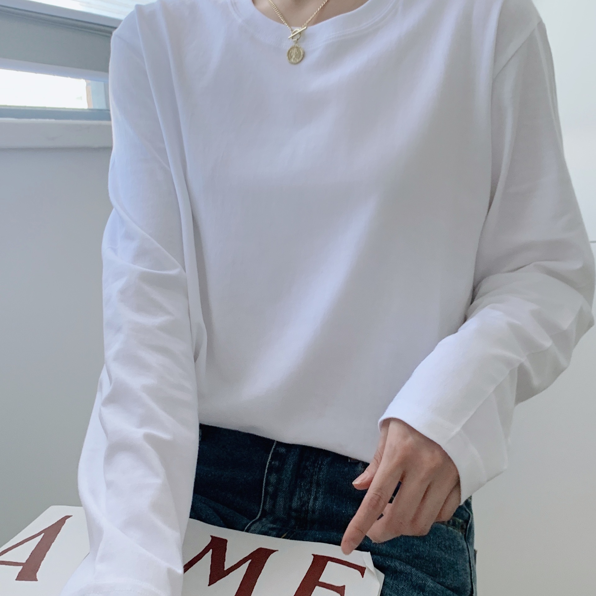 230G algodón suelta manga larga Otoño e Invierno estilo coreano casual niñas Camiseta básica color sólido base interior superior image 5