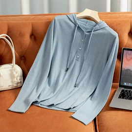 女式针织衫;女式T恤;女式羊毛衫