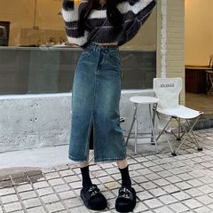 春の服の新型のデザイン感があります。