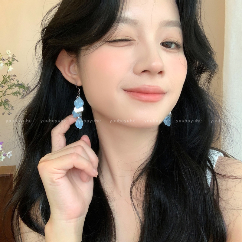 蓝色渐变贝壳花瓣耳钩女2025夏季新款绝美耳环海边度假风气质耳饰|undefined