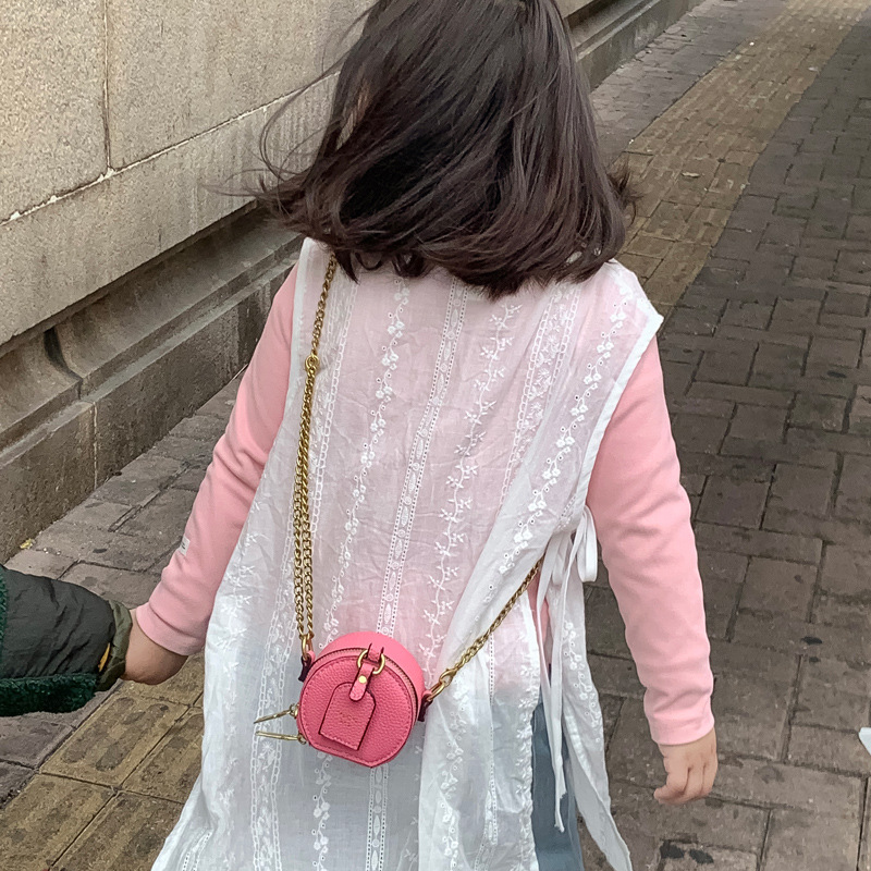 Bolsos para niños, nueva cadena de bronce, mini bolsa de pastel redondo, comercio exterior para niños y niñas, bolso pequeño para bebé de moda coreana