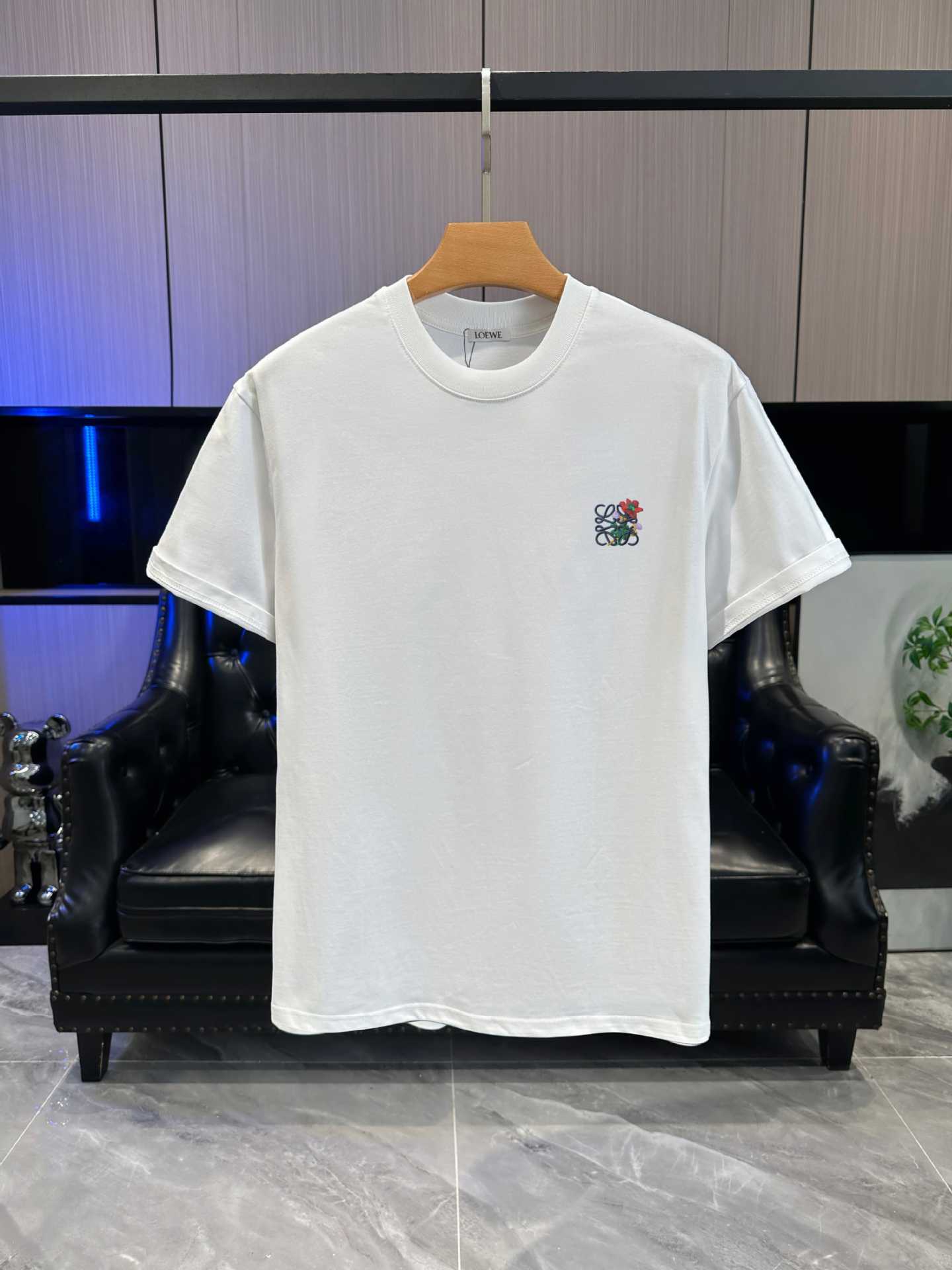 H105 화이트