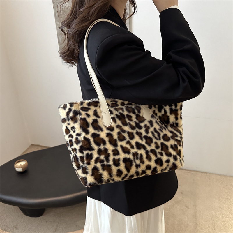 Retro melard leopardo bolso de mujer 2024 nueva moda bolso de brazo otoño y invierno gran capacidad bolso de viaje