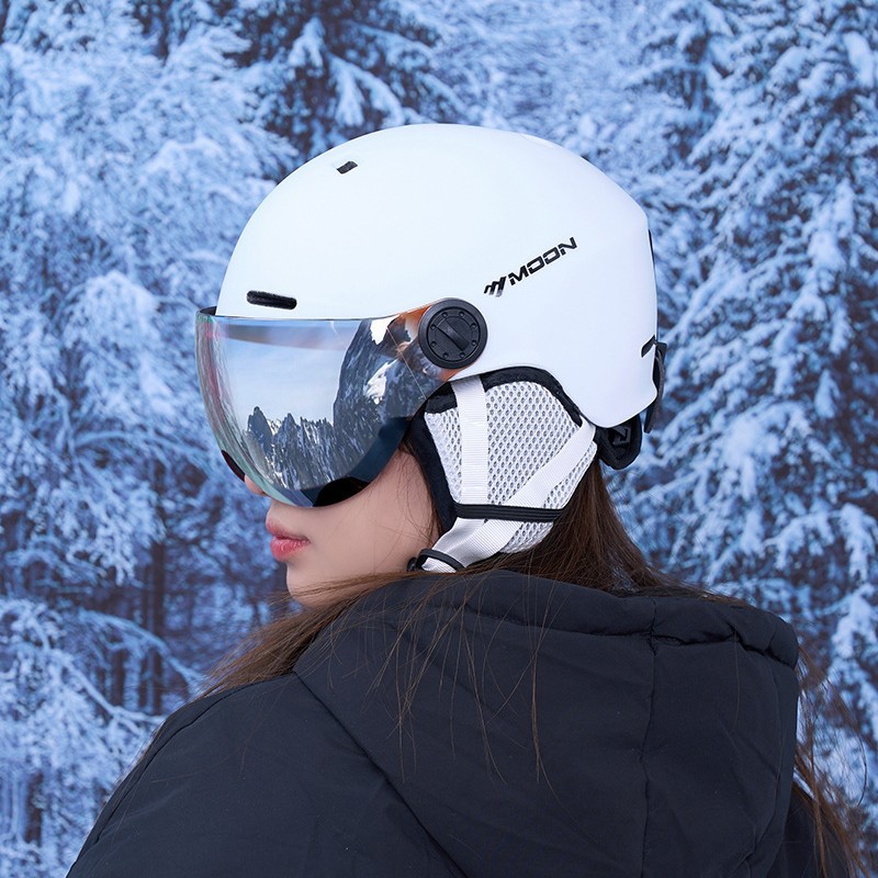 Casco de esquí, equipo para forma de cabeza asiática, equipo de protección, casco rígido para hombres y mujeres, anticolisión, con gafas, casco de ciclismo de montaña moldeado de una sola pieza.