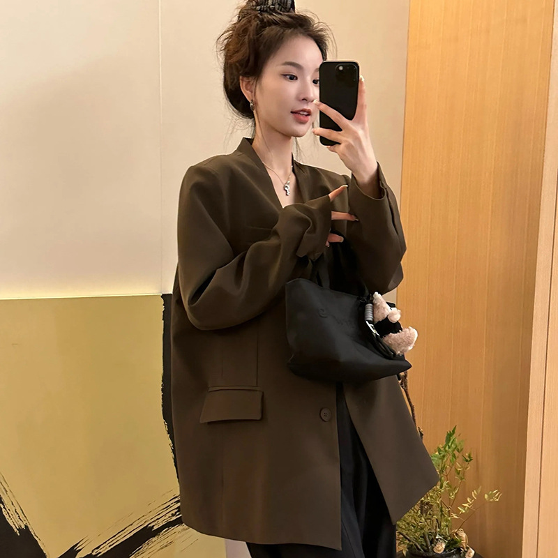 Minimalist High-end V-neck Women's Designer Blazer Lightweight Coat_voghion.com