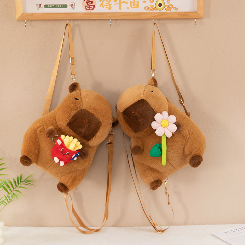 Nueva mochila Picabara Peluche Doll Cute Kids Bag Creative Capibara Doll Cartoon Backpack al por mayor
