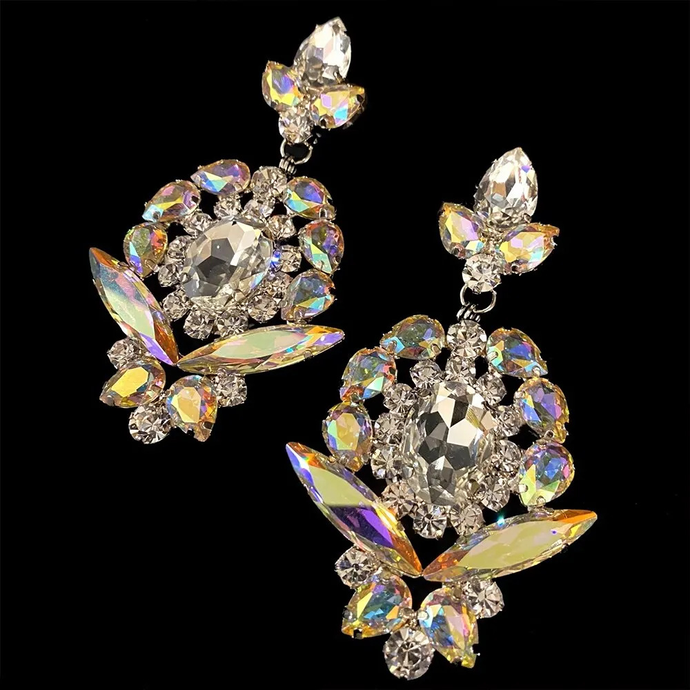 AliExpress Venta caliente exagerado collar traje mujer rhinestone collar flash pendientes reina accesorios conjunto de joyas