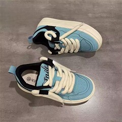 香港風カジュアルスニーカー レディースシューズ インスタで大人気 個性的で万能な白スニーカー 2025年春秋新作 スポーツシューズ トレンド