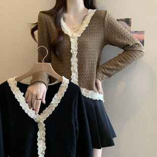 plus size women's clothing 2024 autumn and winter new style V-neck slim lace stitching top chic small shirt