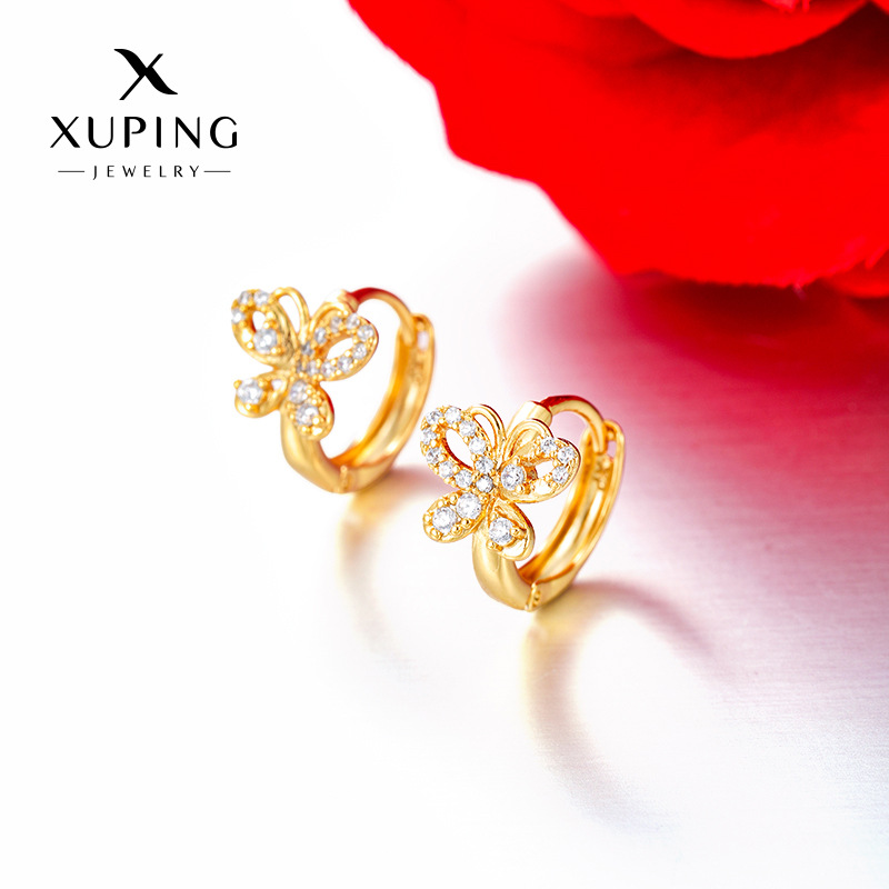 Xuping aleación de cobre chapado 24k lujo ligero temperamento gemas artificiales nicho de diseño de aretes de mariposa delicados bucles de orejas