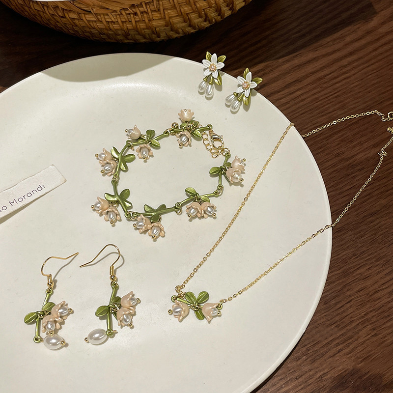 White Lily Orchid Pearl earrings bracelet necklace ~ Super fairy forest spring new earring girl clavicle chain