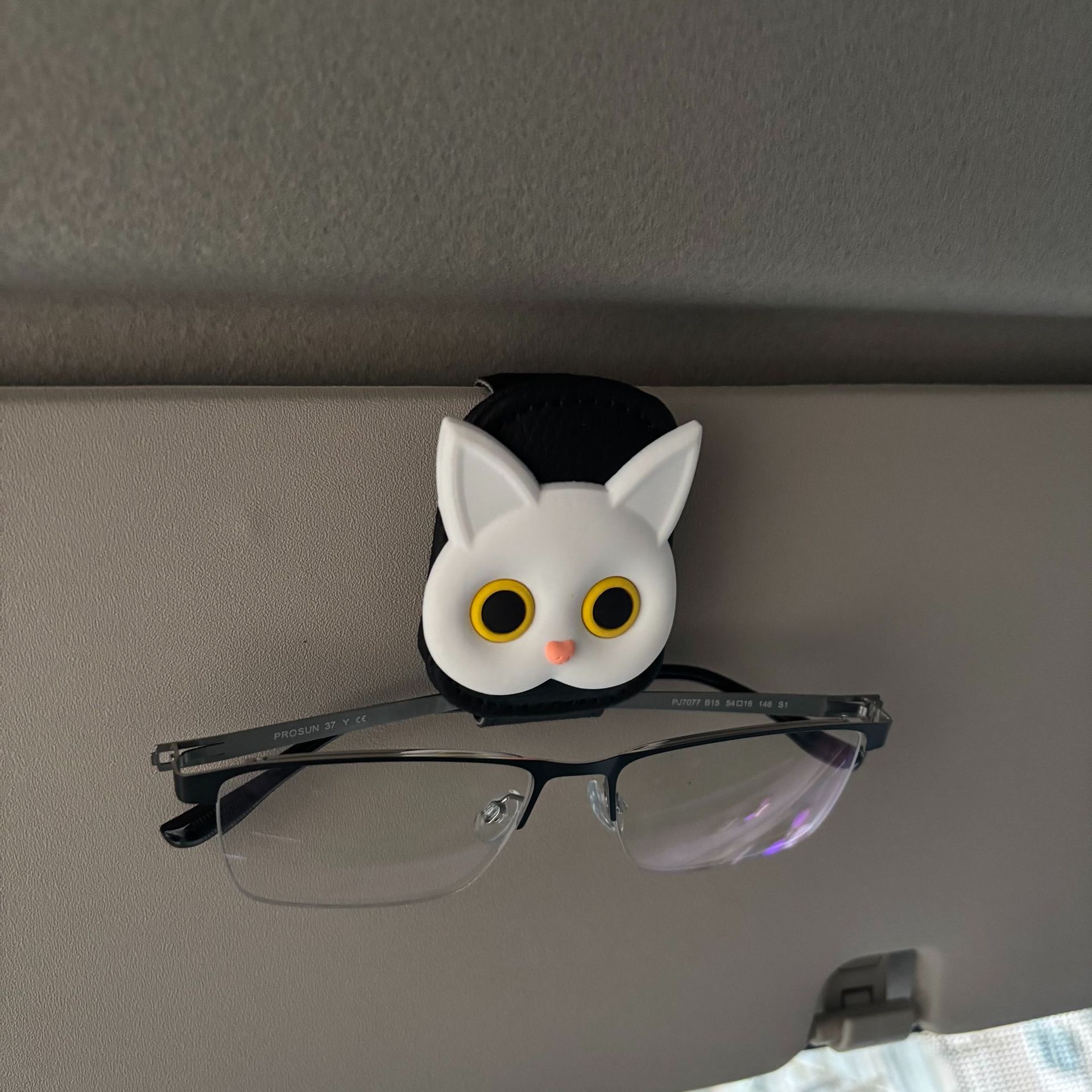 흰 고양이【검은색】