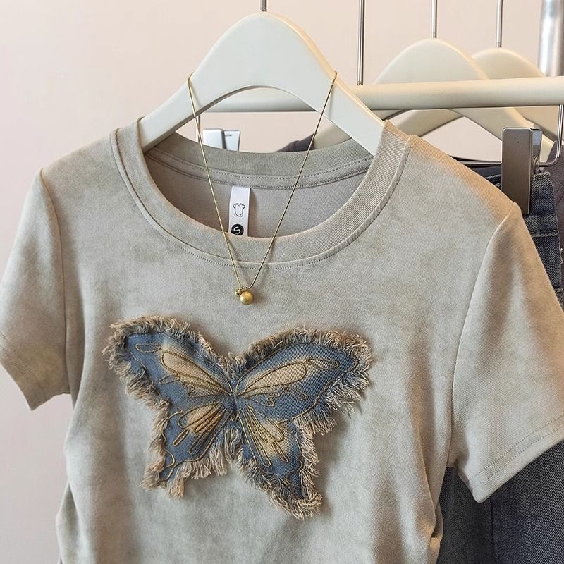夏の女性用半袖Tシャツ、新しい大きいサイズ、少し太った女の子、スリムでユニーク、シックで多用途な蝶のトップス|undefined