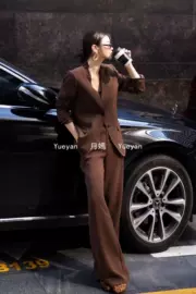 女式衬衫;连衣裙;时尚休闲套装