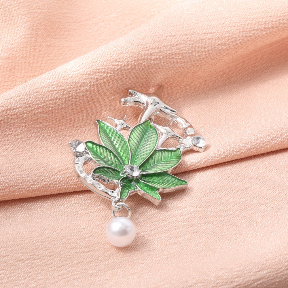 Damen Brosche Mit Perlen Und Grünem Blatt-stern Motiv_voghion.com