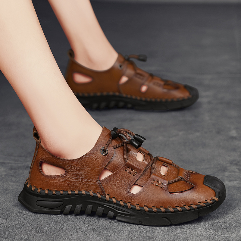 Summer Sandals Trendy Men's All-match Outdoor Casual Cave Shoes Breathable Toe-covered Beach Shoes Outdoor Mountaineering Walking Shoes