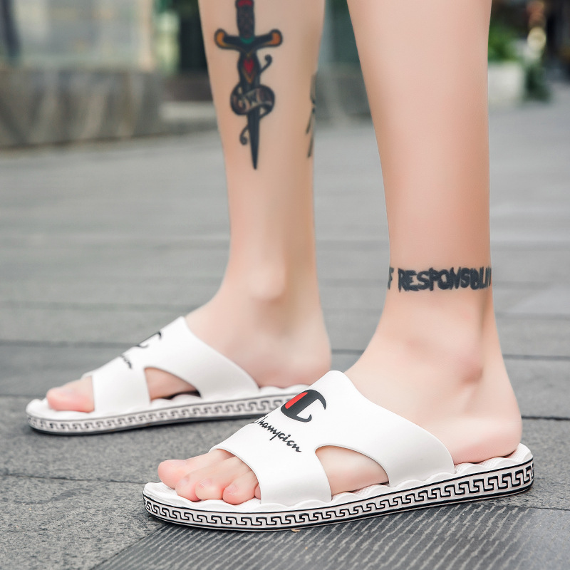 Zapatillas de gran tamaño para hombres 2025 sandalias de verano Aliexpress zapatillas de playa de comercio exterior sandalias ligeras