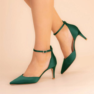 ��Ů�Lһ�֎����^�п՛�ЬŮ�����¿���^�I���߸�Ь���m�r��ҹ��